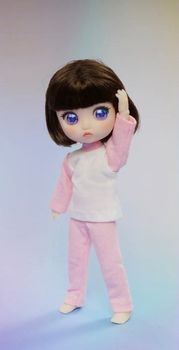 Mini ball jointed doll