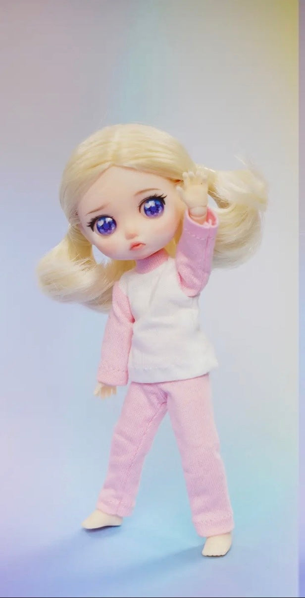 Mini ball jointed doll